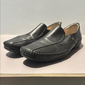 PIKOLINOS Black Leather Slip-On Loafers